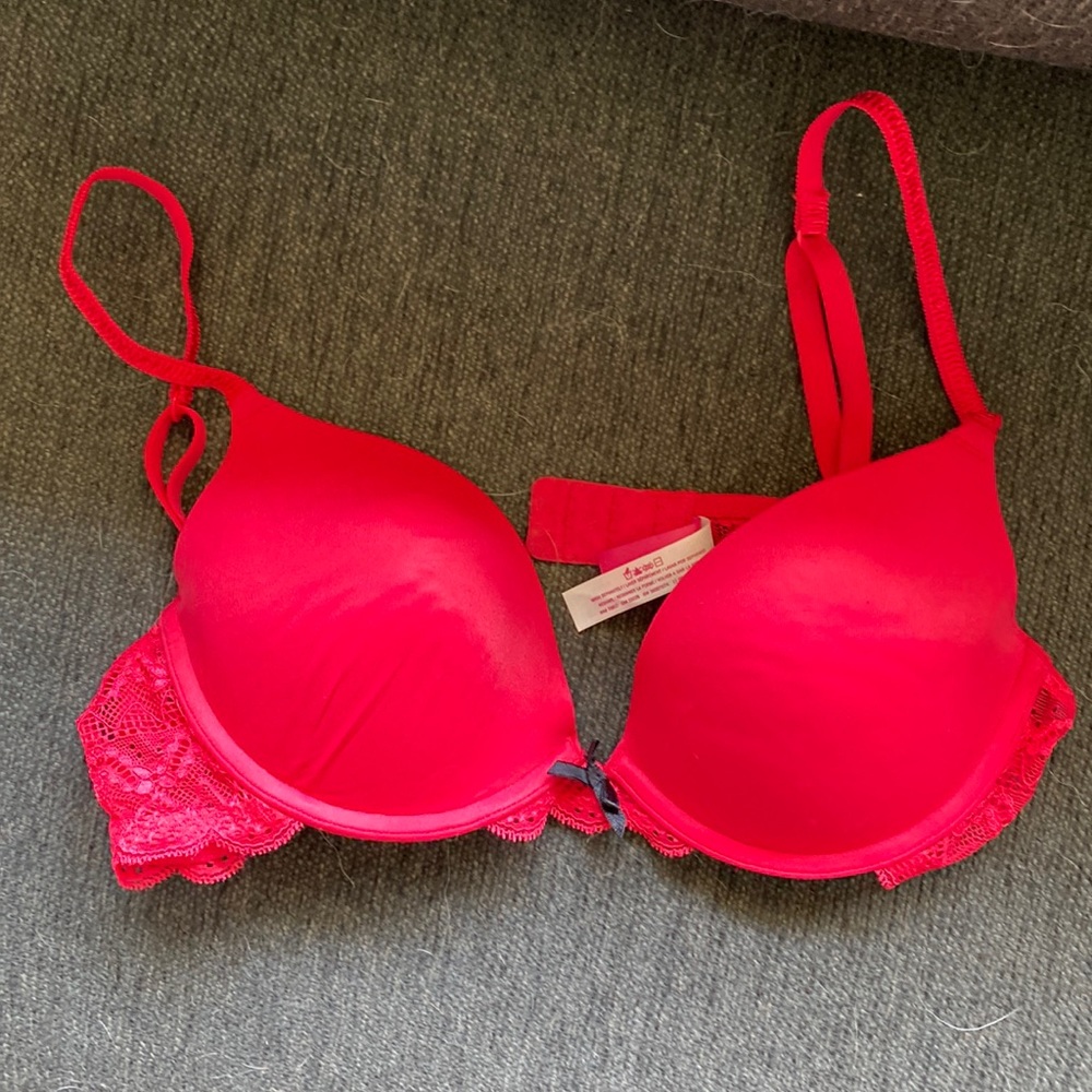 PINK Victoria's Secret Bright Red Lace Trim Push-Up Bra